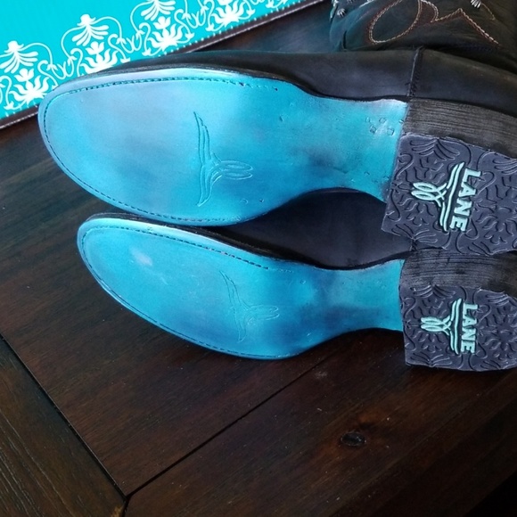 Boots - Picture 5 of 8